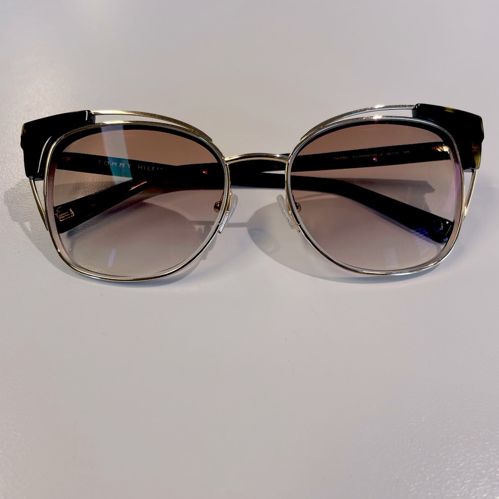 Tommy Hilfiger Prep Sunglasses